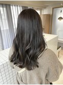 透明感たっぷりオリーブグレージュカラー