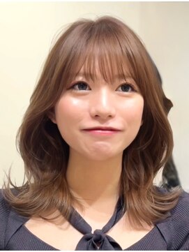 ミズチャーム(Ms.CHARM) 顔周りレイヤー/くびれミディー/ミルクティーベージュ