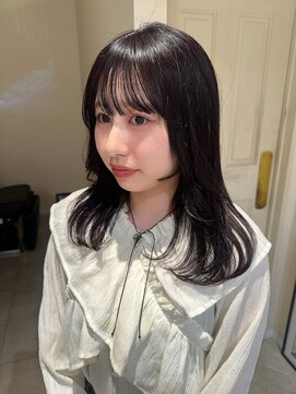 ホテリー(Hotely) 透明感カラー×ミディアムレイヤー