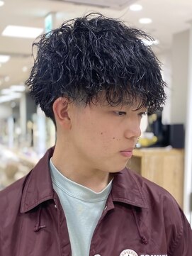 シャルムバイケンジ(Charm.by KENJE) 銀座メンズパーマ波巻きシャドウパーマツイストスパイラル無造作