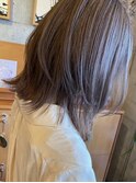 グレージュハイライト/ミディアムレイヤー