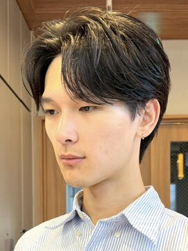 エリマ 横浜西口(elima) 横浜西口メンズセンターパート七三分けパートニュアンスパーマ