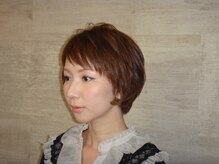 ダメージを抑えた透明感カラーと再現性カット　／カラー／白髪染