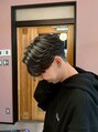シロ(silo.) 軽さと動きを出す、今トレンドのフェザーパーマ