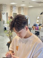 クレア(CREA) メンズツーブロセンターパートフェザーパーマ