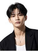 韓国マッシュフェザーパーマニュアンスパーマセンターパート黒髪