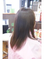 チチカカ(chichikaka) 営業ビフォーアフター、伸ばしかけハネル髪に縮毛矯正