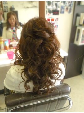 ヘアセットサロンエッジ(Edge) ドレスハーフアップ