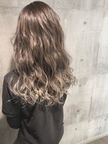 ホワイト 伊勢崎(WHITE)&nbsp;プリンが目立たない☆外国人風グラデーション☆ミルキーベージュ