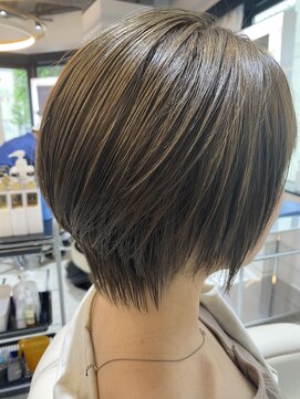 ダリア 横浜(DALIA) shaveボブ