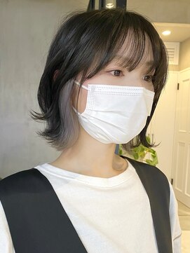 エリマ 調布(elima) インナーカラー くびれレイヤーボブ シルバーグレージュ