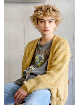 マグノリア(MAGNOLIA) グランジ風ハイトーンパーマヘア