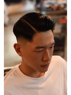 メリケンバーバーショップ フクオカ(MERICAN BARBERSHOP FUK) ハイライトマッシュパーマウルフアッシュブラック