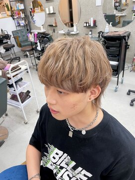 ラル(Lull) 【メンズマッシュウルフ×ミルクティーカラー】ケアブリーチ