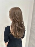 明るめオリーブベージュレイヤーカット顔まわりカット