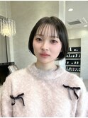 オリーブグレージュ_ライトニング_前下がりボブ_シースルー