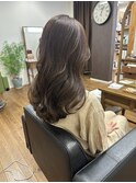 ブラウンベージュカラー
