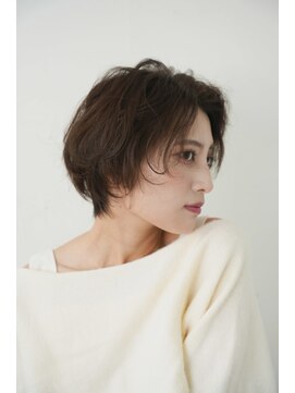 アンダーバーホワイト 鳳店(_WHITE) ショートヘア