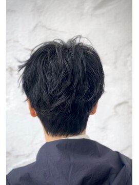 カミオ シオン(KAMIO CION) 【無造作ショートで再現性抜群のスタイルに】