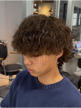 ステラ(STELLA) メンズカット/メンズパーマ/眉毛サロン/スパイラルパーマ