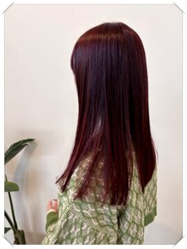 エクラヘアーズボウグループ(eclat hair’s BEAU group) ディープバーガンディ・バイオレット♪ツヤ感ロング