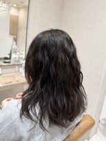 アピッシュ シーナ 海老名店(apish ciena) 大きいカールのパーマ