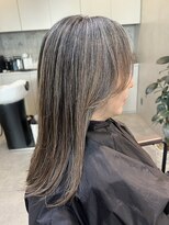 プラスシー(+C)&nbsp;大人の素敵なまろやか地毛にハイライト！福岡ハイライト