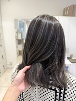 ケンジ 平塚 アネッタ(KENJE annetta)&nbsp;白髪ボカシハイライト/シルバーハイライト