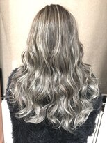 オリ(‘Oli)&nbsp;Wカラー＿プラチナシルバー