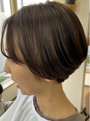 ショートヘアや顔周りの似合わせカットはお任せ！自宅でも簡単にできるスタイリング方法もお教えします◎