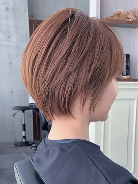 ザシー オモテサンドウ(The C) 30代40代50代◎大人ナチュラルレイヤーショートボブ　表参道
