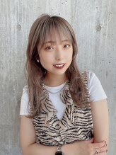 スタイリスト小嶋紬来