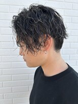 ヒュイル バイ ニアウ(Hwyl by Niau)&nbsp;メンズマッシュパーマツイストスパイラルパーマニュアンスパーマ