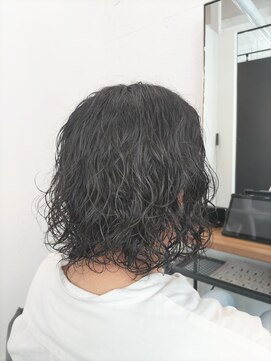 エスカーラ 町田(THE ESCALA) 束感/波巻き/ハイライト/マッシュパーマ[町田駅]