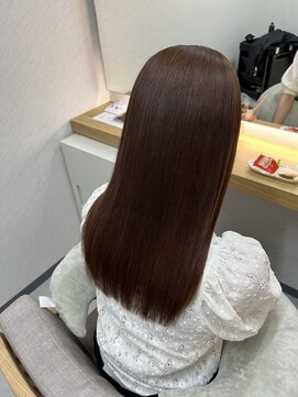 エクラートリアーラ 町田店(ECLART Reala) サラ艶ストレート【町田/髪質改善】