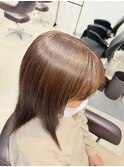 ツヤ感たっぷりカラー×ロングスタイル
