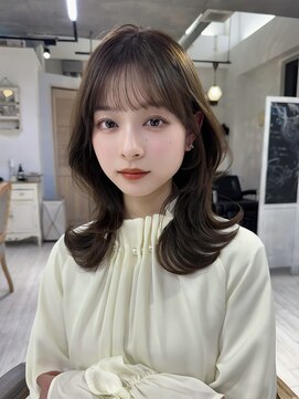 ミミバイカシュカシュ(mimi by cache cache) 前髪カットミディアムレイヤーカットフルバングハッシュカット