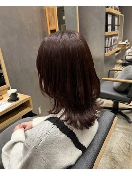 アイニティ(Inity) くびれミディアム×ワインレッドカラー