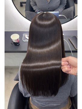 ユニー(uniii) 【uniii】美髪縮毛矯正/髪質改善ULTOWAトリートメント