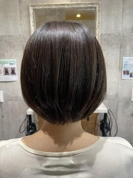 パダ(PADA) ショートボブ