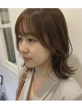 アンリエラ(Unliera) 大人かわいい透け感くびれミディ