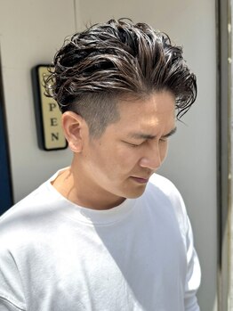 シカクの写真/［クーポン多数］ パーマ・頭皮ケアなどメンズに嬉しいMENUも充実!ON/OFFキマルstyleに!ノープラン大歓迎◎