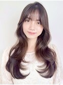 韓国レイヤーカット前髪ありヨシンモリミルクブラウンくびれヘア