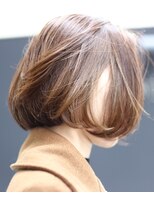 バローチェ(Barouche) 【Barouche】 収まりの良いボブ 堀江