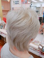 ヘアアンドメイクビ美(Be) 大人ショートスタイル