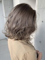 クロム(Chlom) Chlom☆美髪スモーキーグレージュ外ハネボブスタイル　立川