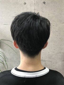 レイヤーケーキ (Layer Cake) 高校生ツーブロック