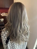 アンジー(an'gie)&nbsp;ケアブリーチミルクティベージュ×透明感カラー【 千早】