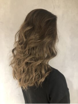 エイトセカンド 新宿三丁目店(EIGHT second) モカベージュ