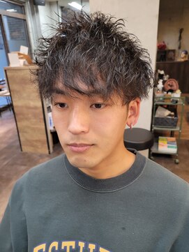 メンズ レオ 南森町店(men's LEO) ツーブロック×刈り上げ×ツイストスパイラルパーマ